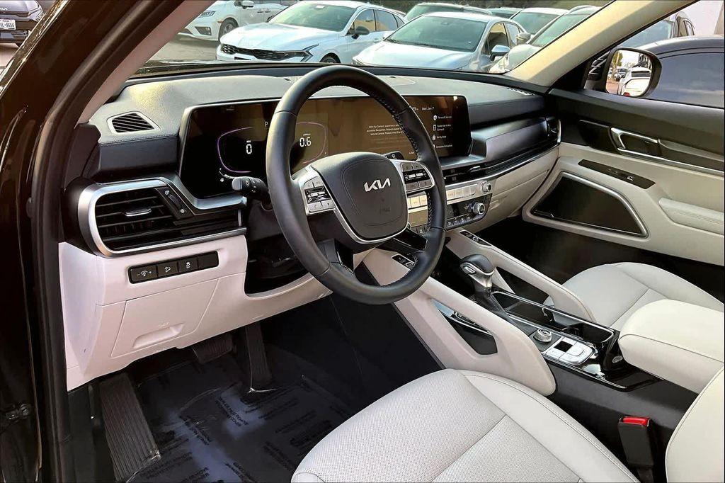 used 2024 Kia Telluride car, priced at $34,885
