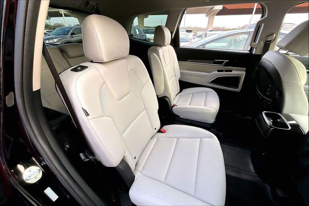 used 2024 Kia Telluride car, priced at $34,885