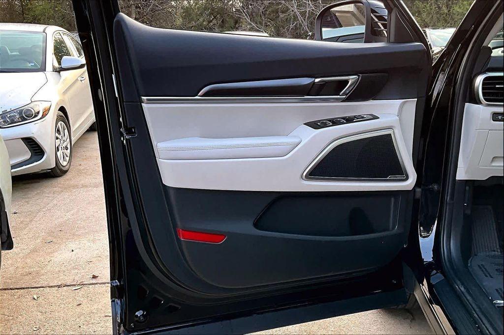 used 2024 Kia Telluride car, priced at $34,885