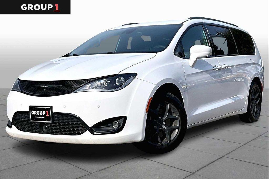 used 2018 Chrysler Pacifica car, priced at $14,656