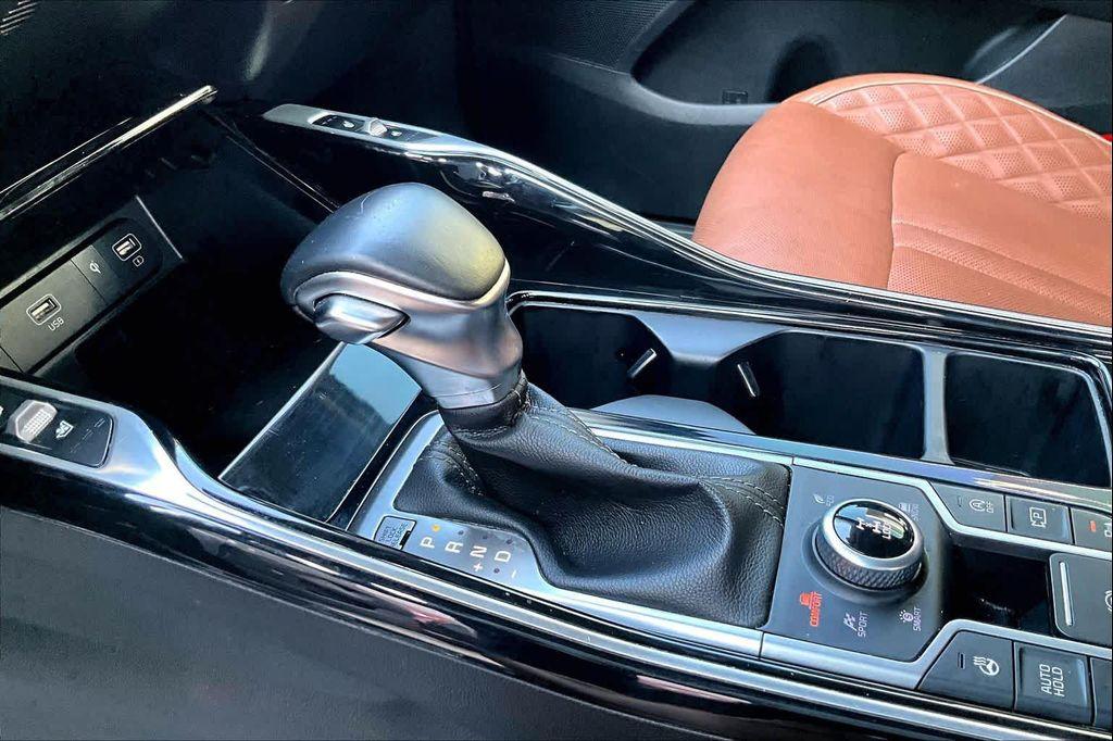 used 2022 Kia Sorento car, priced at $25,224