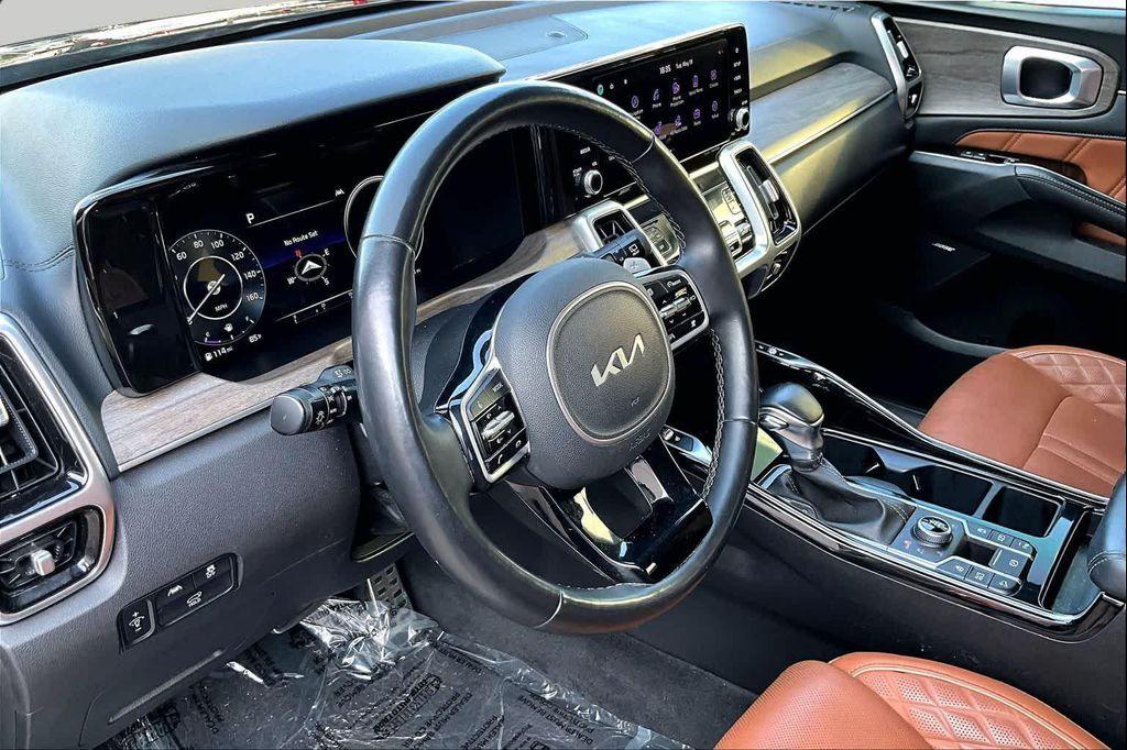 used 2022 Kia Sorento car, priced at $25,224