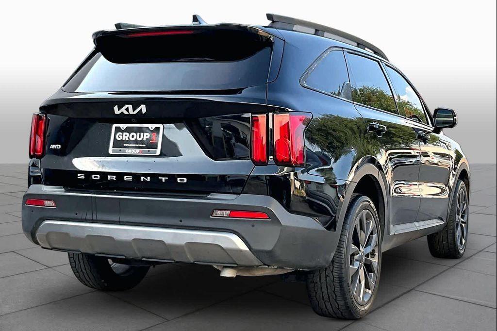 used 2022 Kia Sorento car, priced at $25,224