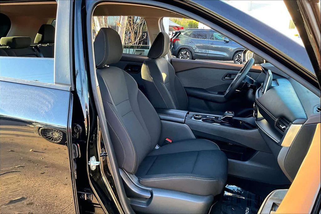 used 2023 Nissan Rogue car, priced at $19,079