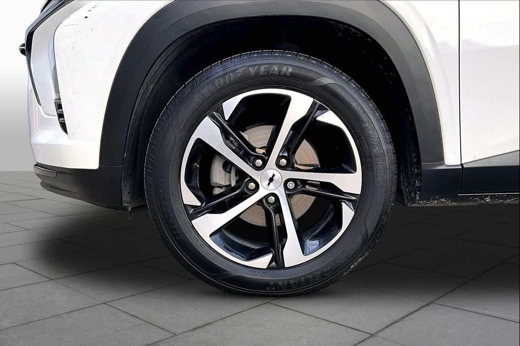 used 2024 Chevrolet Trax car, priced at $19,196