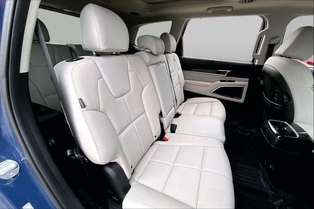 used 2025 Kia Telluride car, priced at $41,224