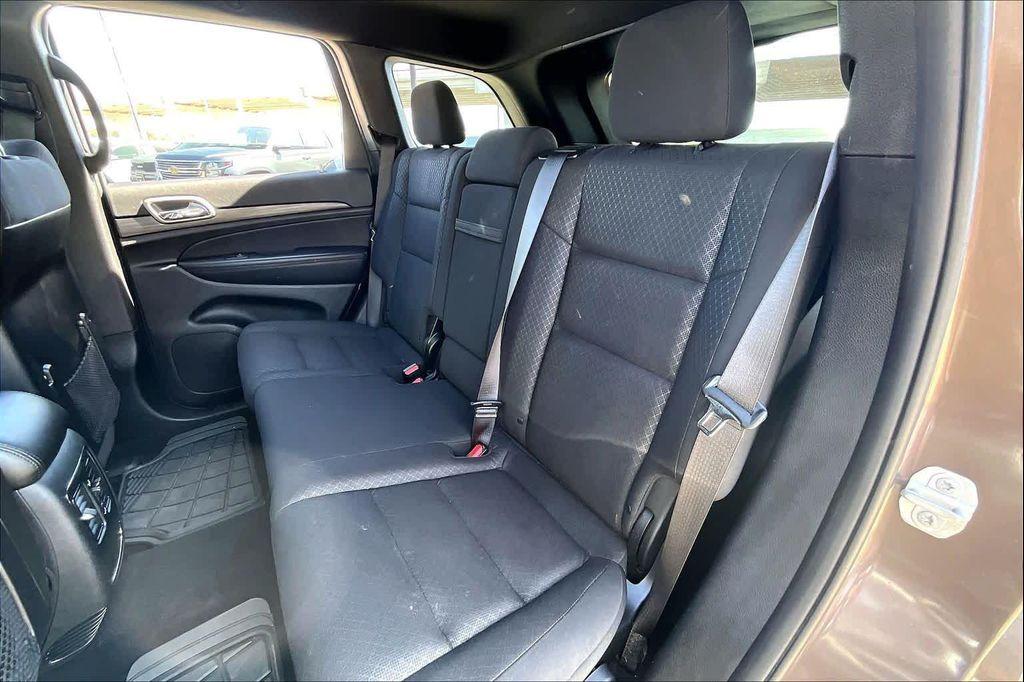 used 2021 Jeep Grand Cherokee car, priced at $19,844