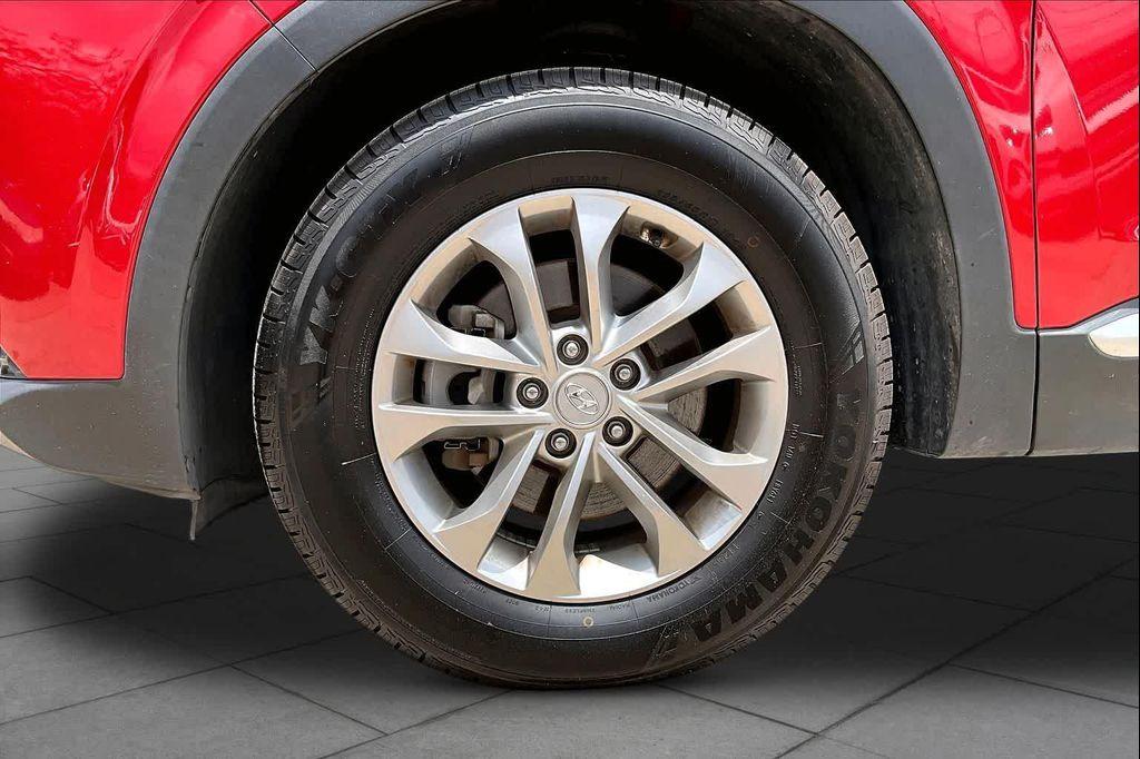 used 2019 Hyundai Santa Fe car, priced at $13,175