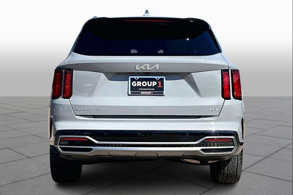 used 2023 Kia Sorento car, priced at $28,957