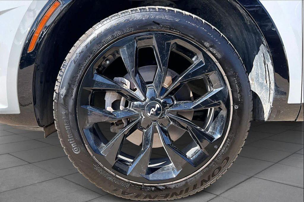 used 2023 Kia Sorento car, priced at $28,957