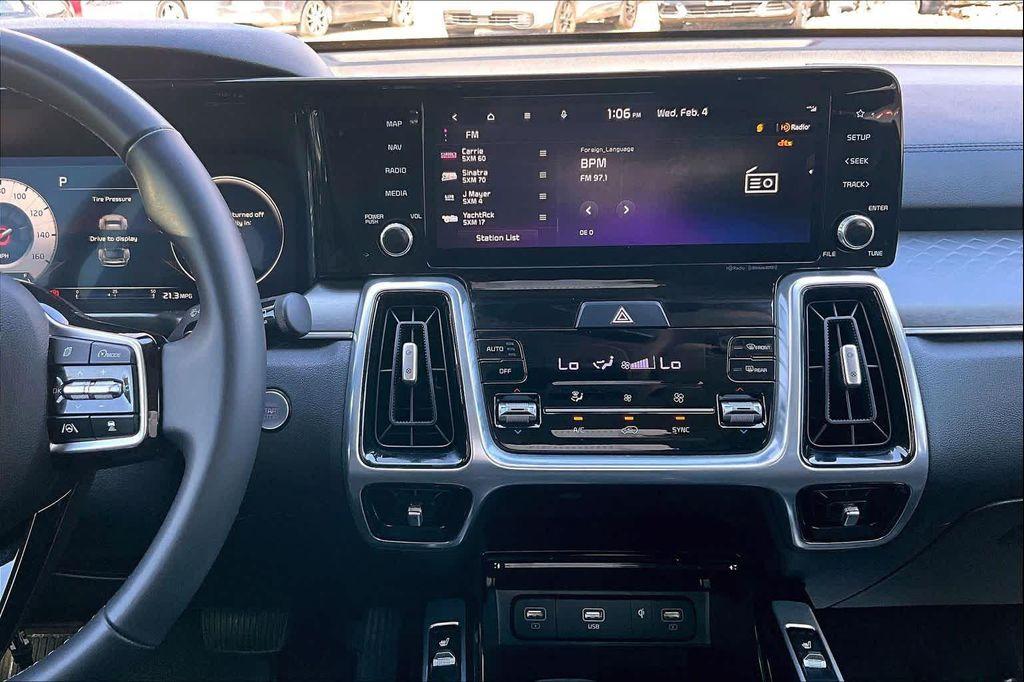 used 2023 Kia Sorento car, priced at $28,957