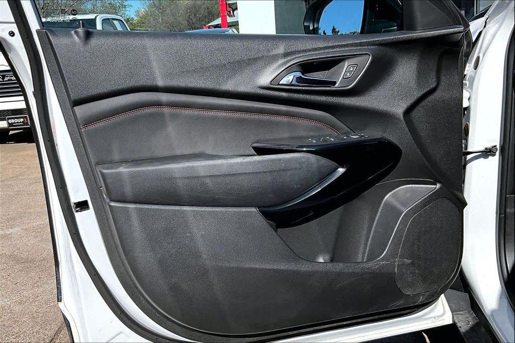 used 2025 Chevrolet Trax car, priced at $23,653