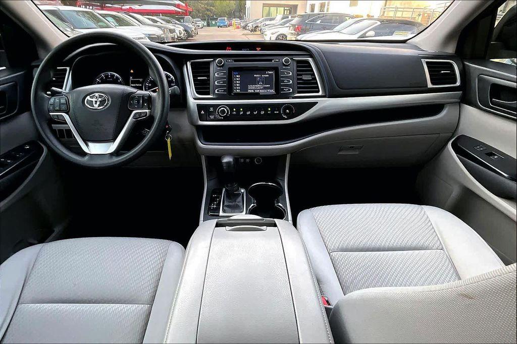 used 2017 Toyota Highlander car, priced at $17,714