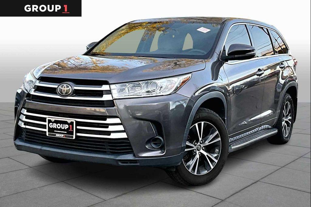 used 2017 Toyota Highlander car, priced at $17,714