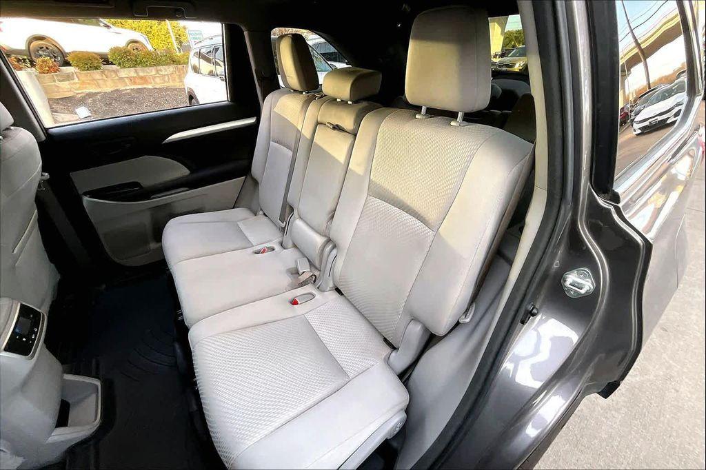 used 2017 Toyota Highlander car, priced at $17,714