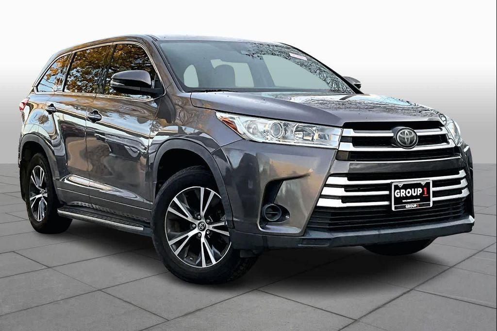 used 2017 Toyota Highlander car, priced at $17,714