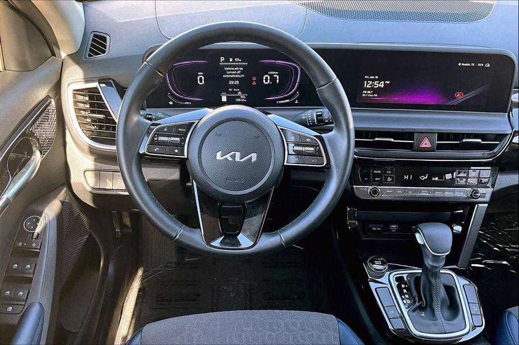 used 2025 Kia Seltos car, priced at $22,929