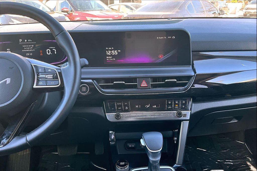 used 2025 Kia Seltos car, priced at $22,929