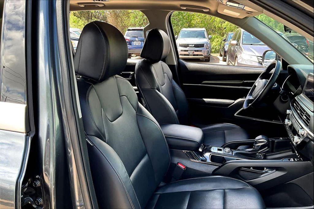 used 2022 Kia Telluride car, priced at $30,288