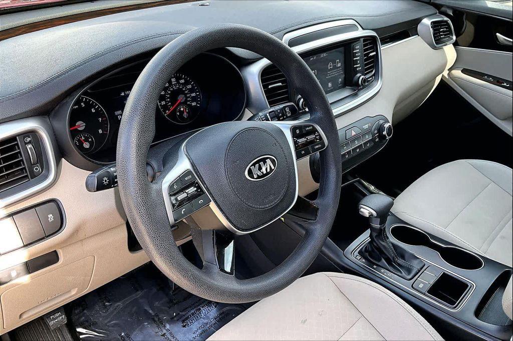 used 2019 Kia Sorento car, priced at $15,499