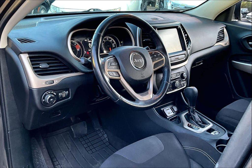 used 2017 Jeep Cherokee car, priced at $9,499
