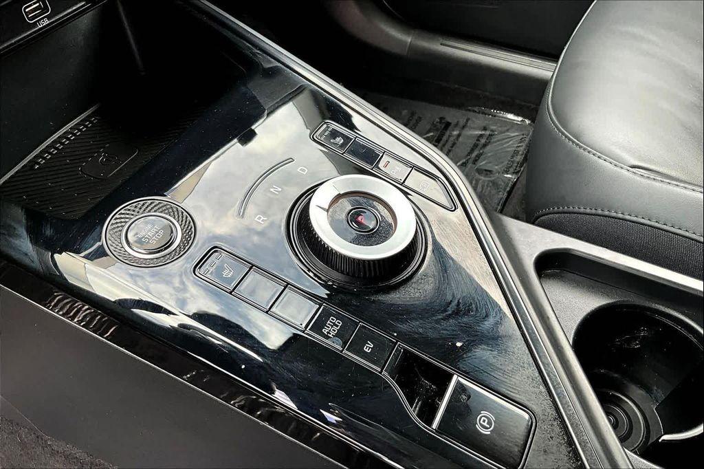 used 2023 Kia Niro Plug-In Hybrid car, priced at $25,664