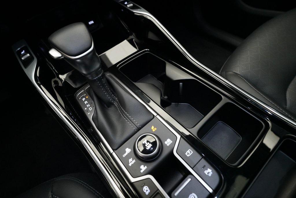 used 2023 Kia Sorento car, priced at $32,800