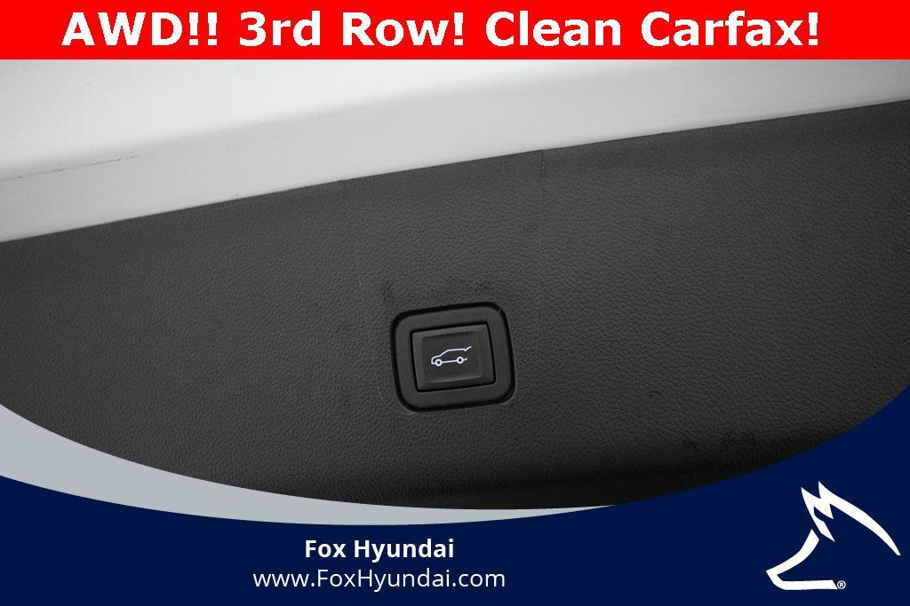 used 2023 Chevrolet Traverse car, priced at $29,300