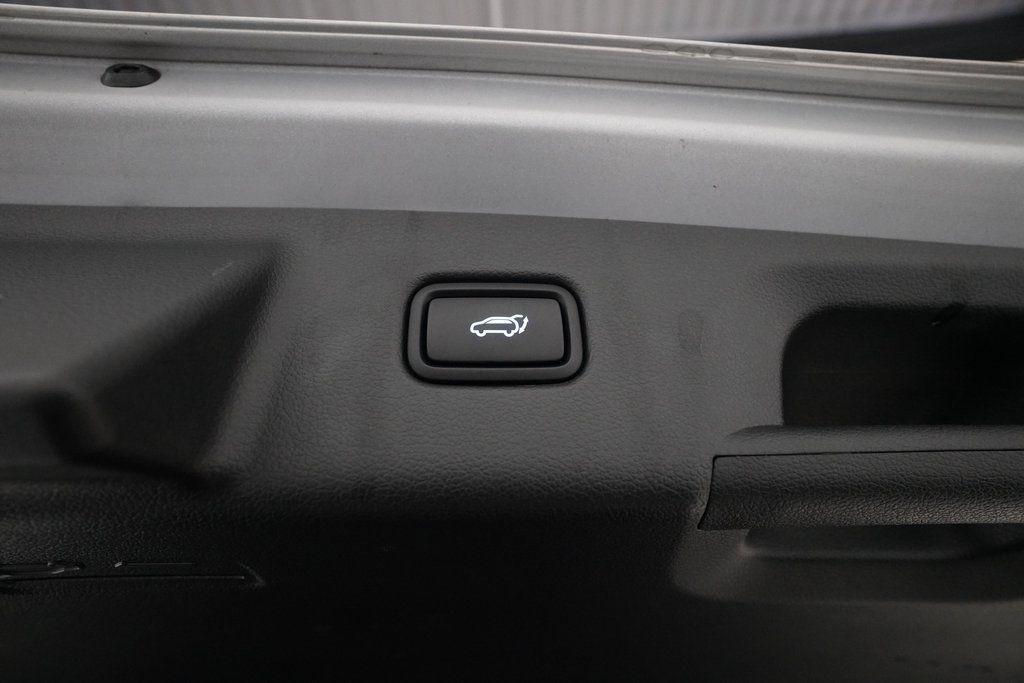used 2025 Hyundai Palisade car, priced at $34,576