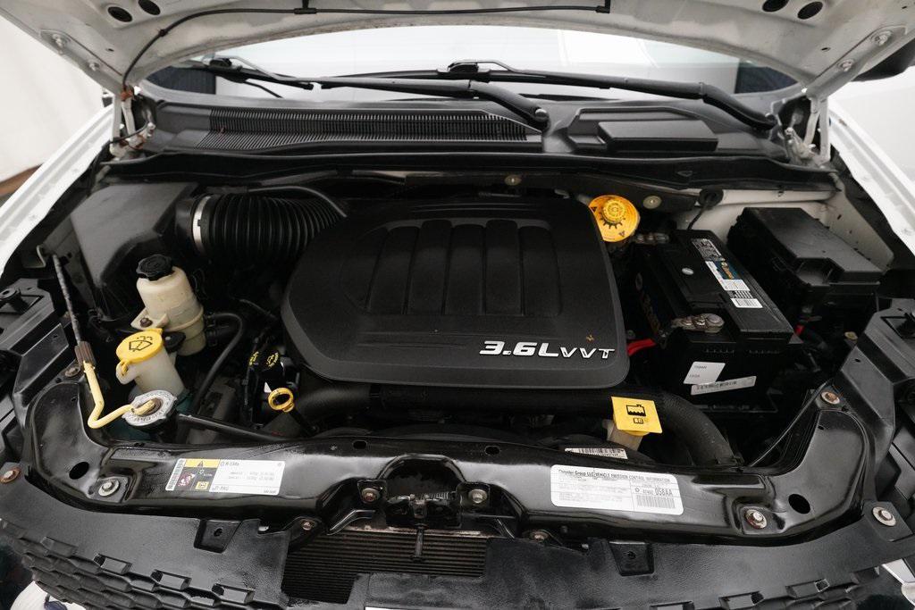 used 2014 Dodge Grand Caravan car, priced at $9,900