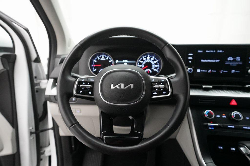 used 2024 Kia Carnival car, priced at $28,250