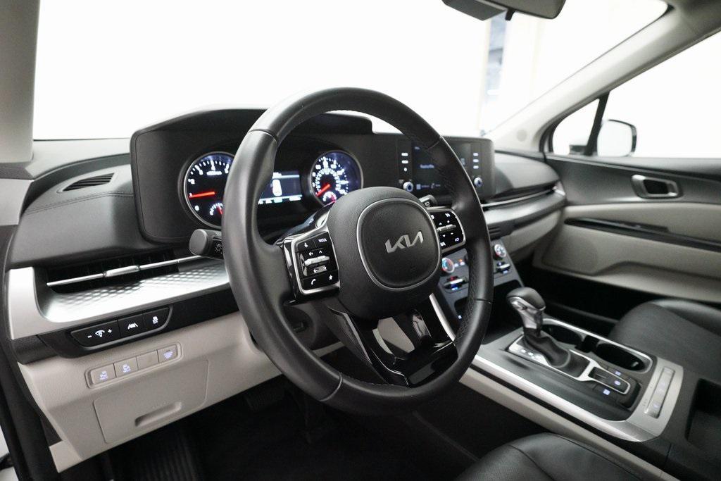 used 2024 Kia Carnival car, priced at $28,250