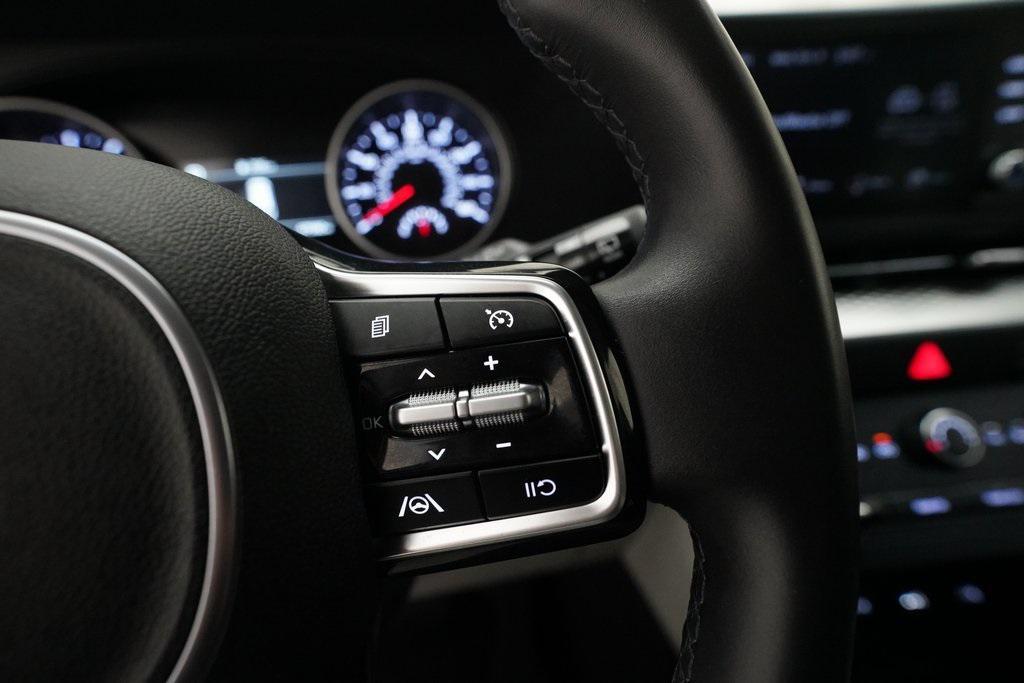 used 2024 Kia Carnival car, priced at $28,250