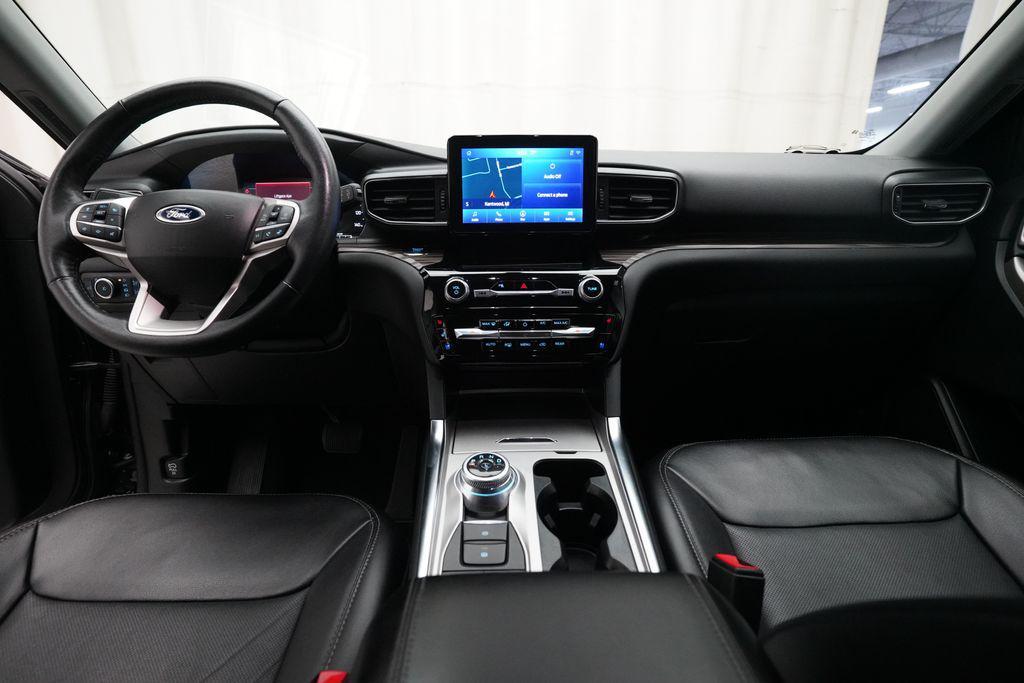 used 2023 Ford Explorer car, priced at $29,900