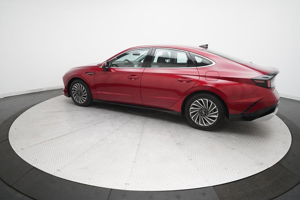 used 2024 Hyundai Sonata Hybrid car, priced at $24,200