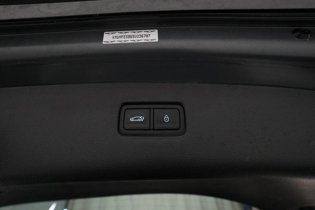 used 2025 Genesis GV80 car, priced at $40,280