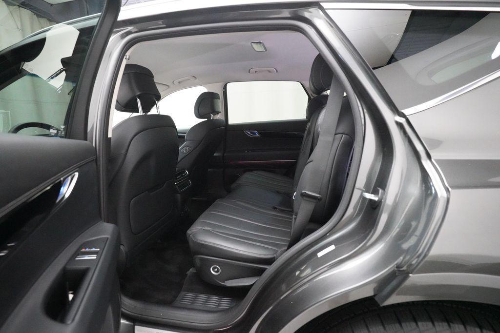 used 2025 Genesis GV80 car, priced at $40,280