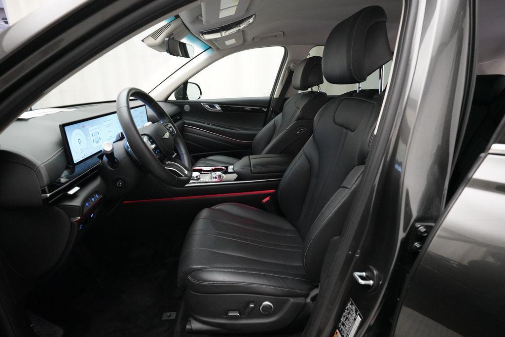 used 2025 Genesis GV80 car, priced at $40,280