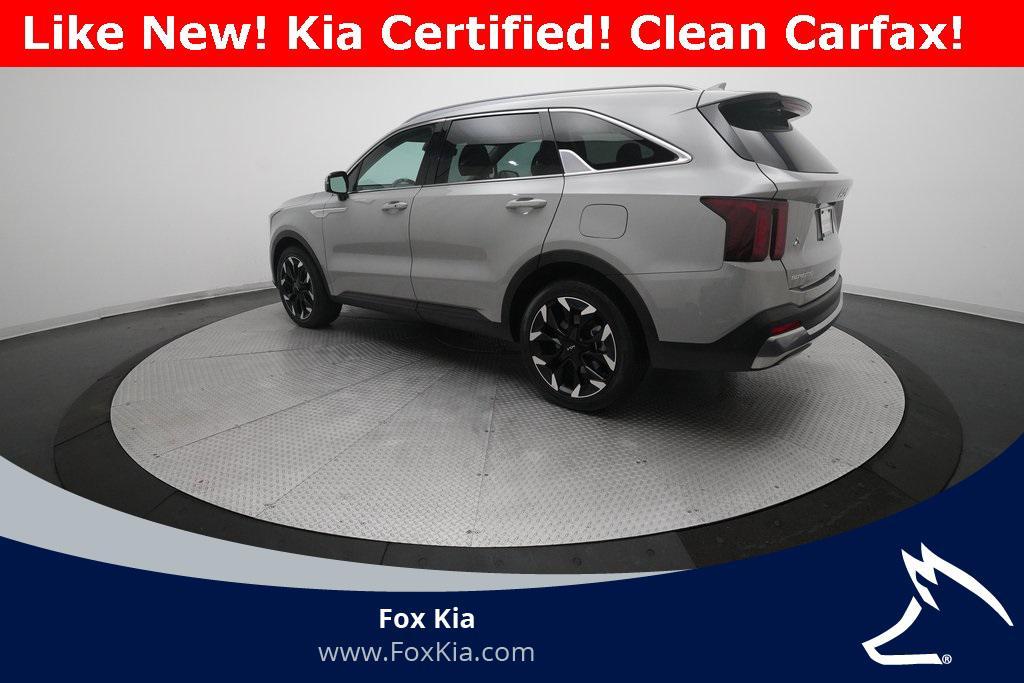 used 2025 Kia Sorento car, priced at $31,300