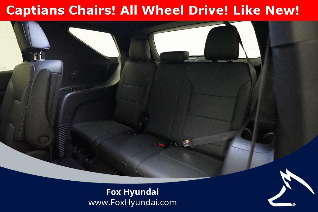 used 2025 Chevrolet Traverse car, priced at $35,900