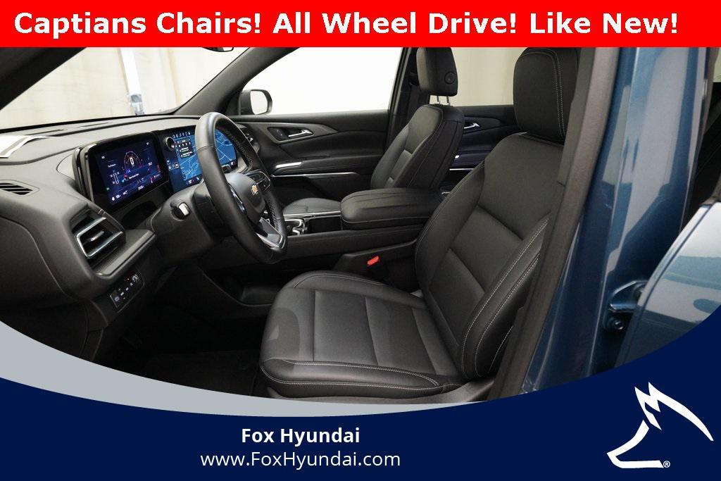 used 2025 Chevrolet Traverse car, priced at $35,900