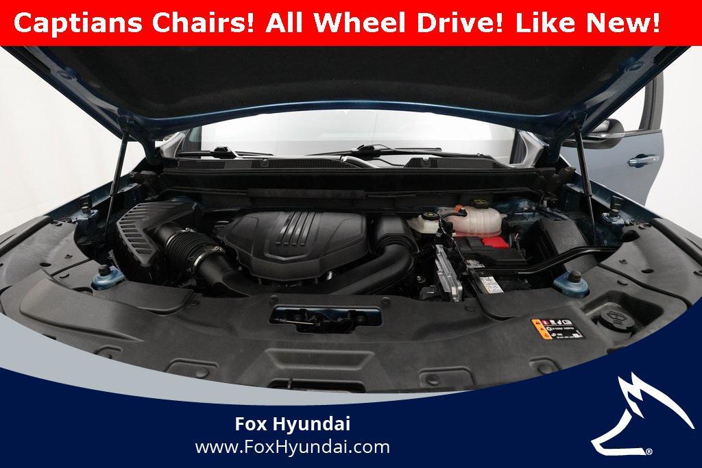 used 2025 Chevrolet Traverse car, priced at $35,900