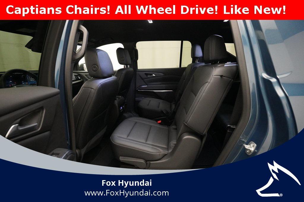 used 2025 Chevrolet Traverse car, priced at $35,900