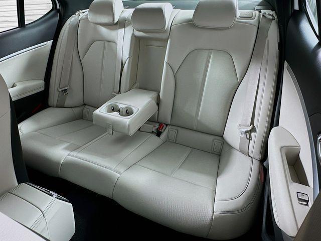 new 2025 Genesis G70 car, priced at $41,690