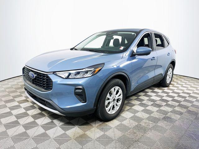 used 2023 Ford Escape car, priced at $20,996