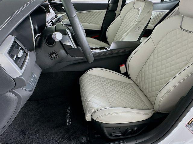 new 2025 Genesis G70 car, priced at $50,057