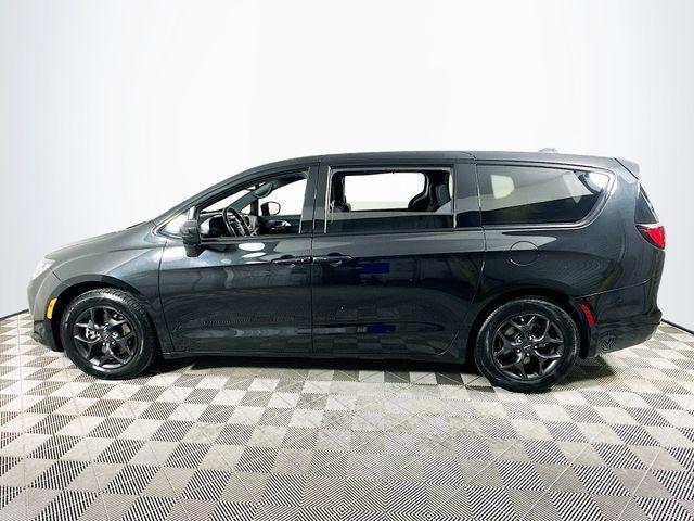 used 2019 Chrysler Pacifica car, priced at $13,436