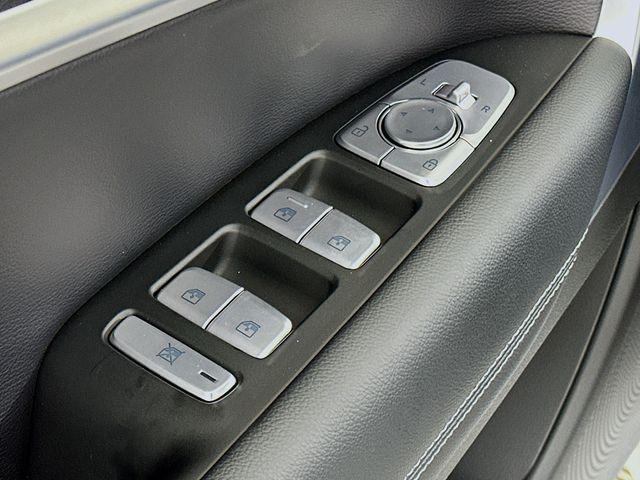 new 2025 Genesis G70 car, priced at $38,782