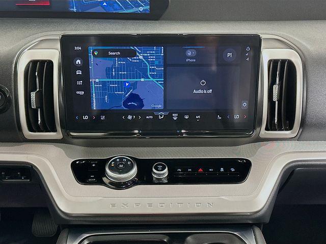 used 2025 Ford Expedition car, priced at $61,895