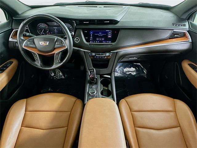 used 2022 Cadillac XT5 car, priced at $30,434